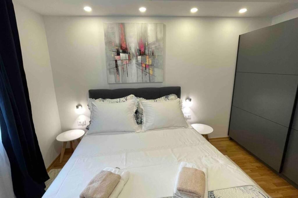 Luxury Apartman Bili Podgora Esterno foto