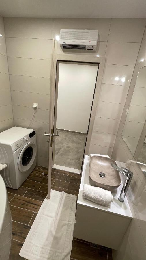 Luxury Apartman Bili Podgora Esterno foto