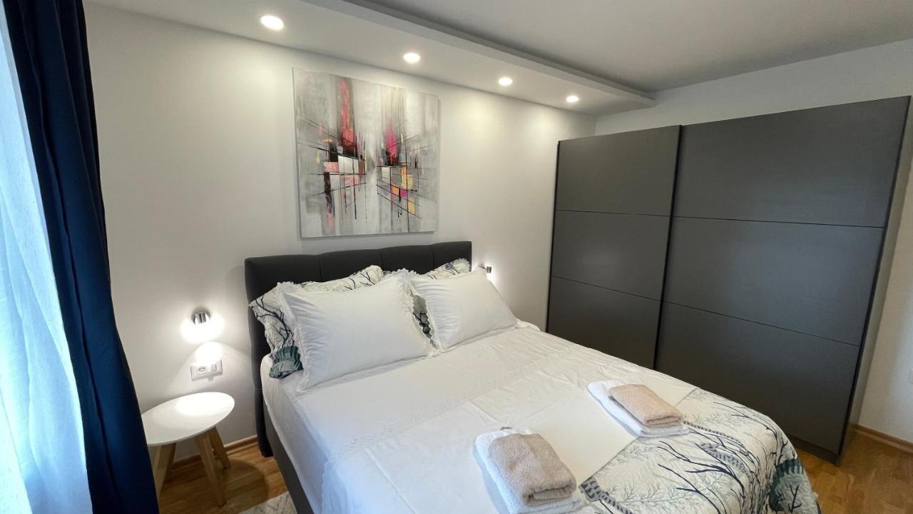 Luxury Apartman Bili Podgora Esterno foto